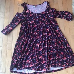 Patterned cold shoulder dress